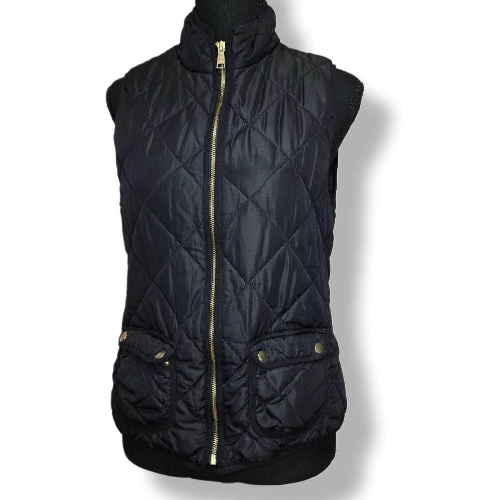 Love Tree Womens Sz Medium Black Quilted Vest Front Pockets-Full Zip